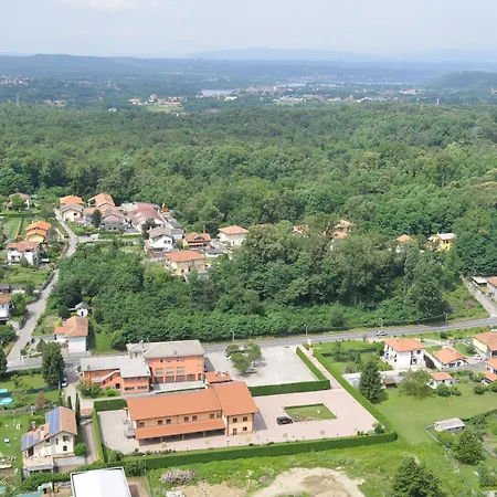 Ξενοδοχείο Orange Vergiate