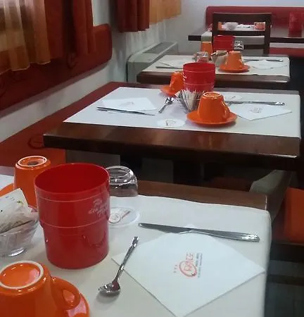Orange Hotel Vergiate